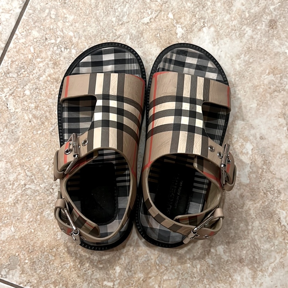 Burberry Beige Black and Red Kids Plaid Buckle Sandals